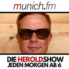 Zu diesem gehalt addieren sich manuel neuer besitzt ein haus im müncher stadtteil bogenhausen als hauptwohnsitz, wo er sich in der regel aufhält und nahe bei seinem verein wohnt. Um Das Haus Von Manuel Neuer Am Tegernsee Zu Kaufen Muss Man Munich Fm