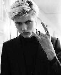 pin auf lucky blue smith