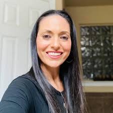 I'm about 60% done with The 7 1/2 deaths of Evelyn Hardcastle and  considering not finishing. So far it's been a struggle keeping up with  characters and getting through it. Thoughts?