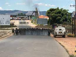 A fronteira entre brasil e colômbia tem uma extensão de 1644,2 km e está inteiramente demarcada. Protestos Pela Entrada De Ajuda Humanitaria Na Fronteira Da Venezuela Com A Colombia E O Brasil Fotos Mundo G1