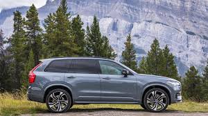 Xc90 is the premium suv that combines advanced safety and comfort, designed for ultimate elegance and capacity with all 7 passengers in mind. Car Spy Shots News Reviews And Insights Motor Authority