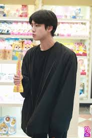 Bts's jin already missed army and after the exclusive sleepover . Seokjin Jin Jin Bts Kim Seokjin Fangirl