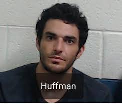 Sheena Fox's Instagram, Twitter & Facebook