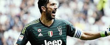 Georges louis leclerc ( ʒɔrʒ lwi ləklɛr ), comte de. Gianluigi Buffon Italien Und Juventus Trikots T Shirts Von Subside Sports