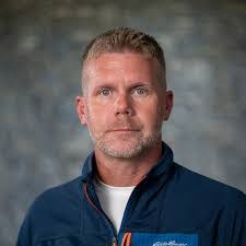 Hunter Strickler's Instagram, Twitter & Facebook