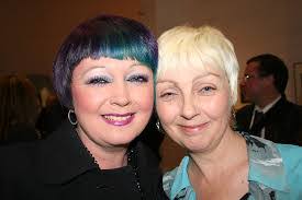 Carmen Perri's Instagram, Twitter & Facebook