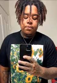 Florence Gunn's Instagram, Twitter & Facebook