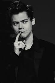 Black And White Harry Styles Pin By Maxine Chapman On Harry Styles Harry Styles Photos Harry Styles Pictures Harry Styles