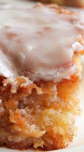 Scopri ricette, idee per la casa, consigli di stile e altre idee da provare. Easy Honey Bun Cake Recipe