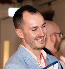 Ian Stevens's Instagram, Twitter & Facebook