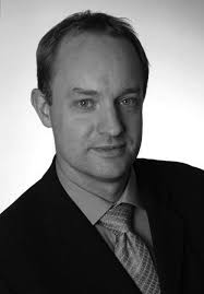 Absolventenbrief 13-Q1_20130307_2200.indd