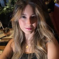 Alina Leon's Instagram, Twitter & Facebook