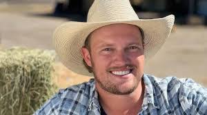 Corey Lloyd's Instagram, Twitter & Facebook