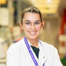 Grace Prior's Instagram, Twitter & Facebook