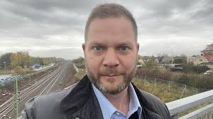 David har samlat över tusen namn för tågstopp i Frillesås