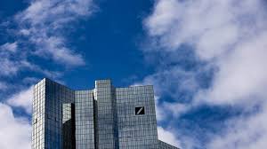 Die deutsche bank verkauft die postbank auch, um die heutigen anforderungen zu erfüllen. Schwache Bilanz Wie Es Bei Der Deutschen Bank Weiter Geht