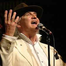 Wayne Fontana, The Game of Love singer with the Mindbenders, dies at 74