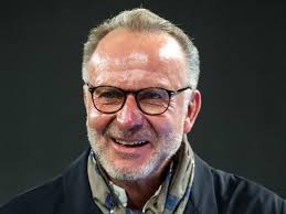 (function() { var init = function init() { if (!window.park || !window.park.googlepublishertag || !window.park.googlepublishertag.isready || !window.park.go Wirbel Um Die Flight Mask Skurrile Maske Bei Bayern Spiel Das Kann Rummenigges Corona Schutz Shz De
