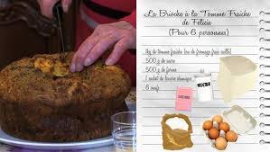 La Brioche A La Tome Fraiche De Felicie Recettes Les Carnets De Julie France 3 Recette De Julie Les Carnets De Julie Alimentation