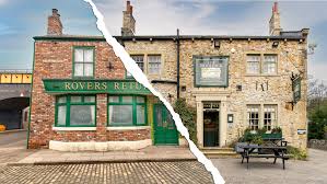 Coronation Street Soap Scoop! Craig's life hangs in the balance