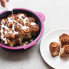 Oxo silicone baking cups set/12. Trudeau Structure Round Cake Pan In Silicone Grey Pink Pricepulse