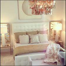 Find gorgeous gold home accents and accessories for your decor. 35 Gorgeous Bedroom Designs With Gold Accents