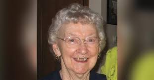 Daisy Gage's Instagram, Twitter & Facebook