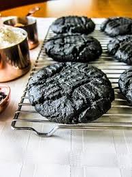 Vegan Black Tahini Cookies In 2020 Tahini Cookies Food Vegan Dessert Recipes