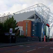 Manchester united fans invaded the old trafford pitch ahead of their scheduled premier league game against liverpool on sunday afternoon. Post Match Stagecoach Shuttle Bus From Outside Old Trafford Scrapped Because Of Vast Amount Of Anti Social Behaviour Manchester Evening News