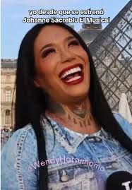 Celebrando a Johanne Sacreblu: Un Musical Francés