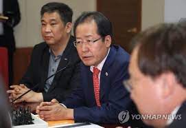 與후보 적합도, 이재명·이낙연 順… 野선 윤석열·홍준표 順. í™ì¤€í'œ 2ë²ˆ ì°ìœ¼ë©´ ë' ë°°ë¡œ ì‚´ê¸° ì¢‹ì•„ì§„ë‹¤ ì—°í•©ë‰´ìŠ¤