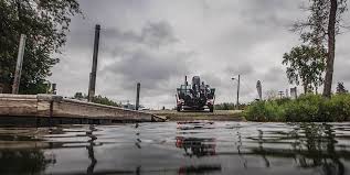 So how do you actually charge a battery and maintain it throughout the fishing season? How To Charge A Deep Cycle Battery Minn Kota Motors
