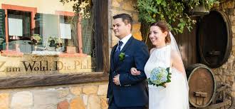 Mehr als 4'000 traumhafte hochzeitslocations in der ganzen schweiz: Hochzeitslocations In Der Pfalz Heiraten In Der Pfalz