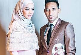 Sepantaskilat zizan razak like gambar mira filzah dan nak fattah amin cuba buat lawak. Zizan Lelaki Yang Baik Dan Kelakar Mira Filzah Iluminasi