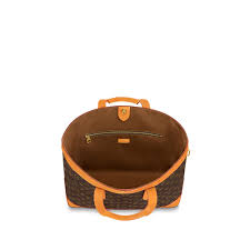 24cm x 26.5cm x 10cm. Cabas Voyage Monogram Other Taschen Louis Vuitton