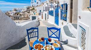 The airport serves as both. Yunanistan Cenneti Santorini Kilavuzu Seyahat Haberleri