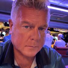 Here is N8511A, a 1949 Beech A35 Bonanza and the 2011 AirVenture  Outstanding Classic Beech. 2011 photos by Steve Cukierski.