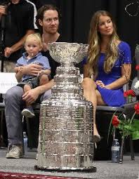 Duncan is going to spend some time at the. Hawks Defenceman Duncan Keith Brings Stanley Cup To Fort Frances 15 Photos Tbnewswatch Com