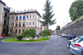 Sănătatea este o comoară pe care puțini știu să o. Curtea Spitalului Clinic De UrgenÈ›Äƒ Din Cluj A Fost ModernizatÄƒ Ziar Gazeta De Cluj