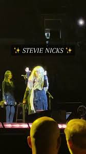 Miss Stephanie Lynn Nicks being an absolute MOOD over here  ✨🎩🔮#StevieNicks #FleetwoodMac @Stevie Nicks