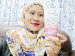 MUKA BREAKOUT ! MUMMY GUNAKAN BEAUTEA by SAFI Gel Pembersih Muka Anti  Jerawat