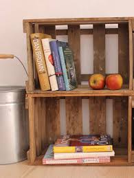 Viele menschen haben weinkisten herumliegen und wissen nicht recht was sie damit anfangen sollen. Easy Diy Regal Aus Weinkisten Handmade Kultur
