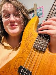 Grant Waring's Instagram, Twitter & Facebook