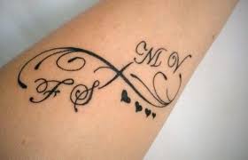 Tatuajes De Infinitos Significado Tipos 1300 Fotos Tatuajes De Infinito Tatuaje De Infinito Con Nombres Tatuaje Infinito
