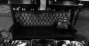 They have also composed film scores. Amboss Garage S Sofa Surf Session Unsere Beweggrunde