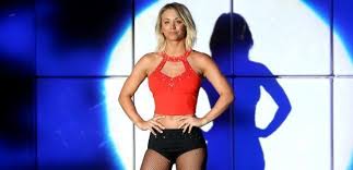 Последние твиты от women in yoga pants (@womenyogapants1). Kaley Cuoco Rocks Tight Yoga Pants For Abandoned Gym Workout 3 43 A M
