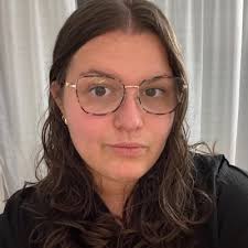 ✨ 𝐔𝐧𝐞 𝐩𝐚𝐠𝐞 𝐬𝐞 𝐭𝐨𝐮𝐫𝐧𝐞… 🎓 Après six années d'études…