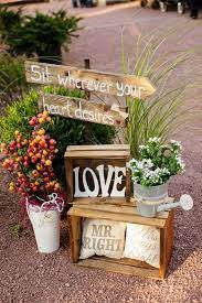 Rustic Chic Fall Wedding Decor Ideas Wedding Themes Rustic Shabby Chic Wedding Decor Wooden Crates Wedding