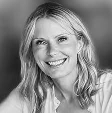 Holly Goodrich's Instagram, Twitter & Facebook