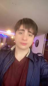 Aidan Vallejo Como Novio